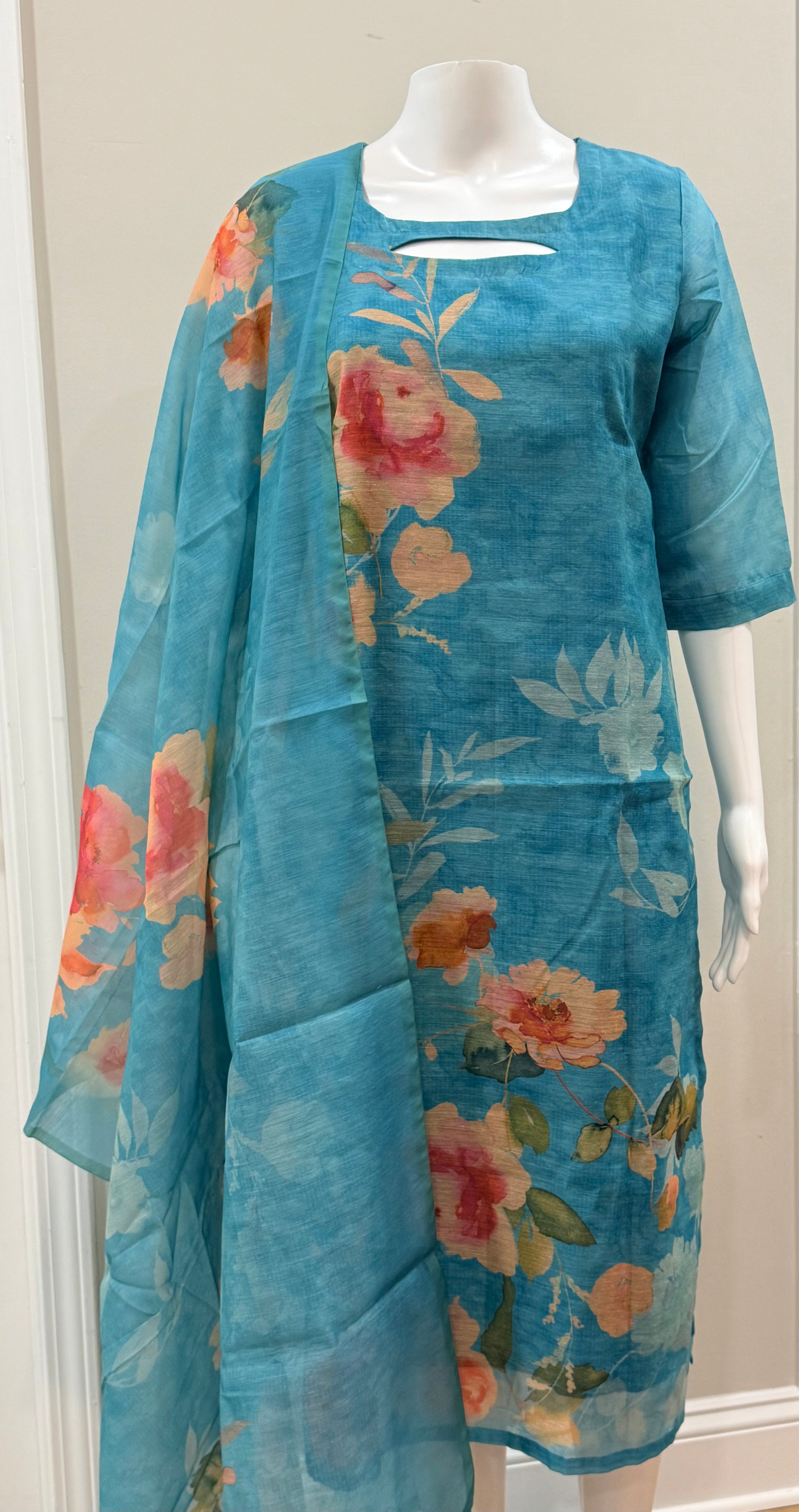 Blue semi tussar 3 pc kurti set with gold leggings