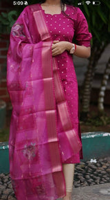 Chanderi silk set with organza dupatta and gold leggings