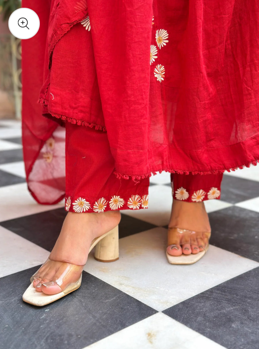 Red floral mul cotton kurti set