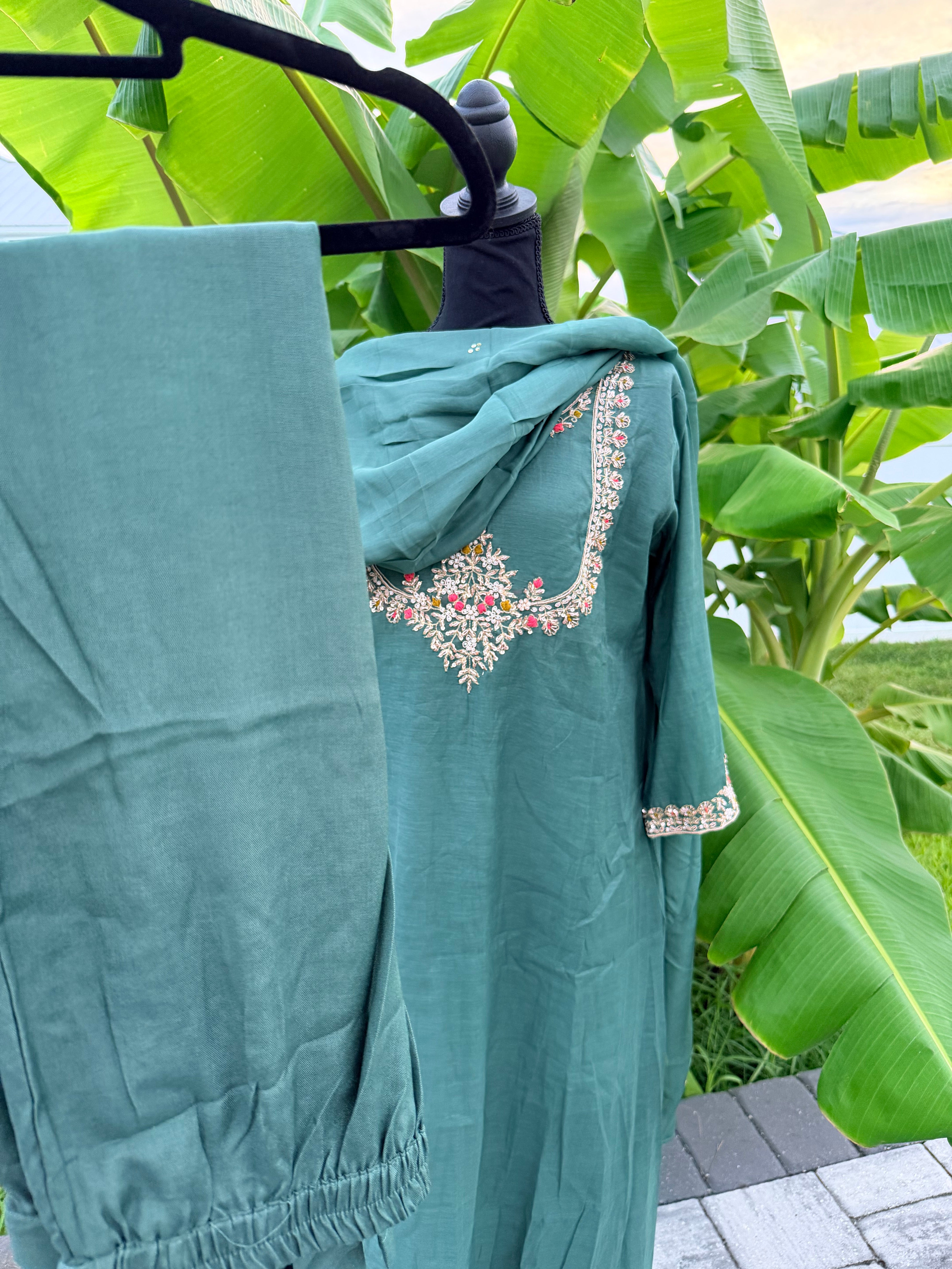 Green Mul Chanderi set