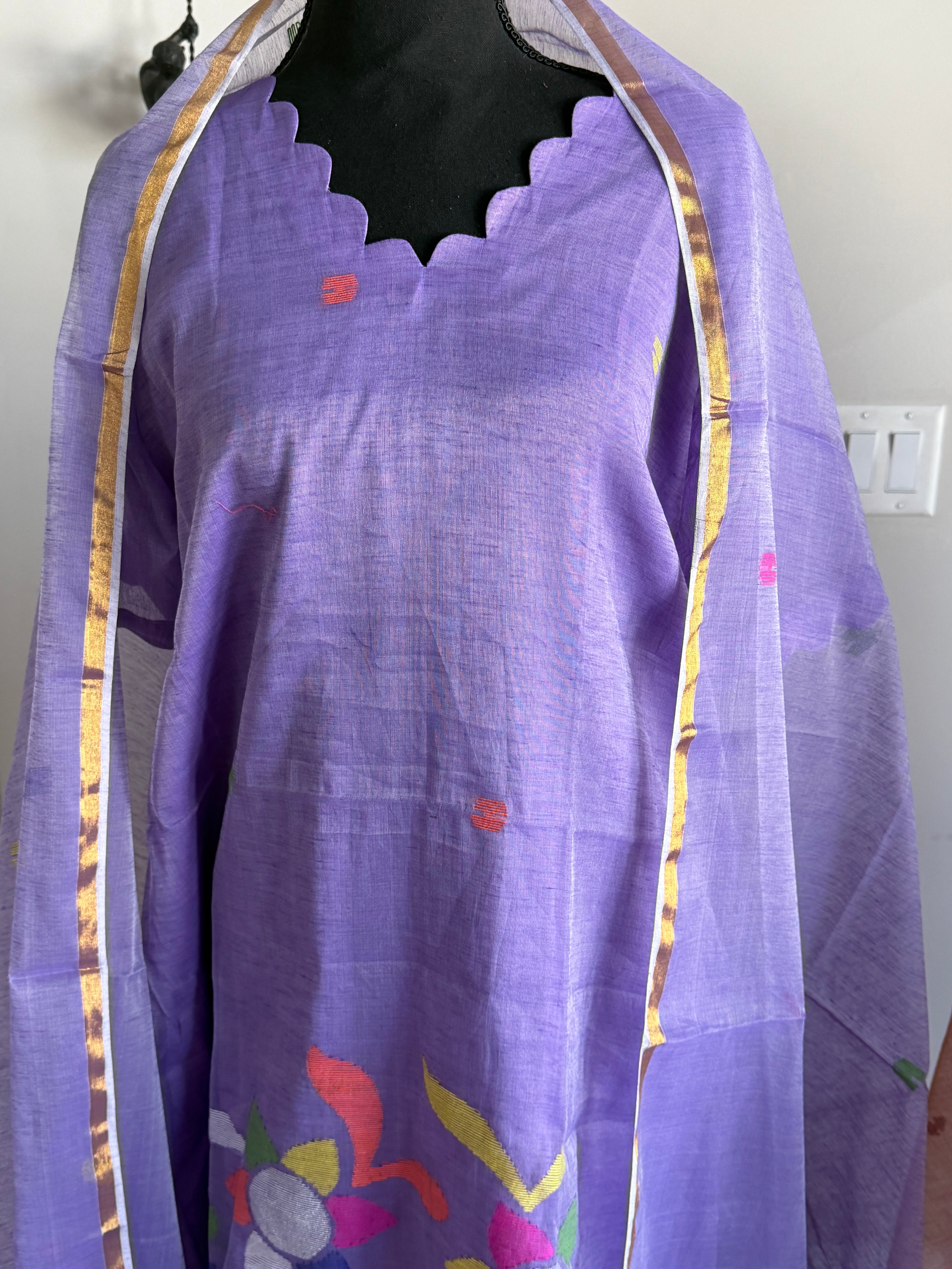 A line Handloom Muslin Jamdani set in lavender- with bottoms